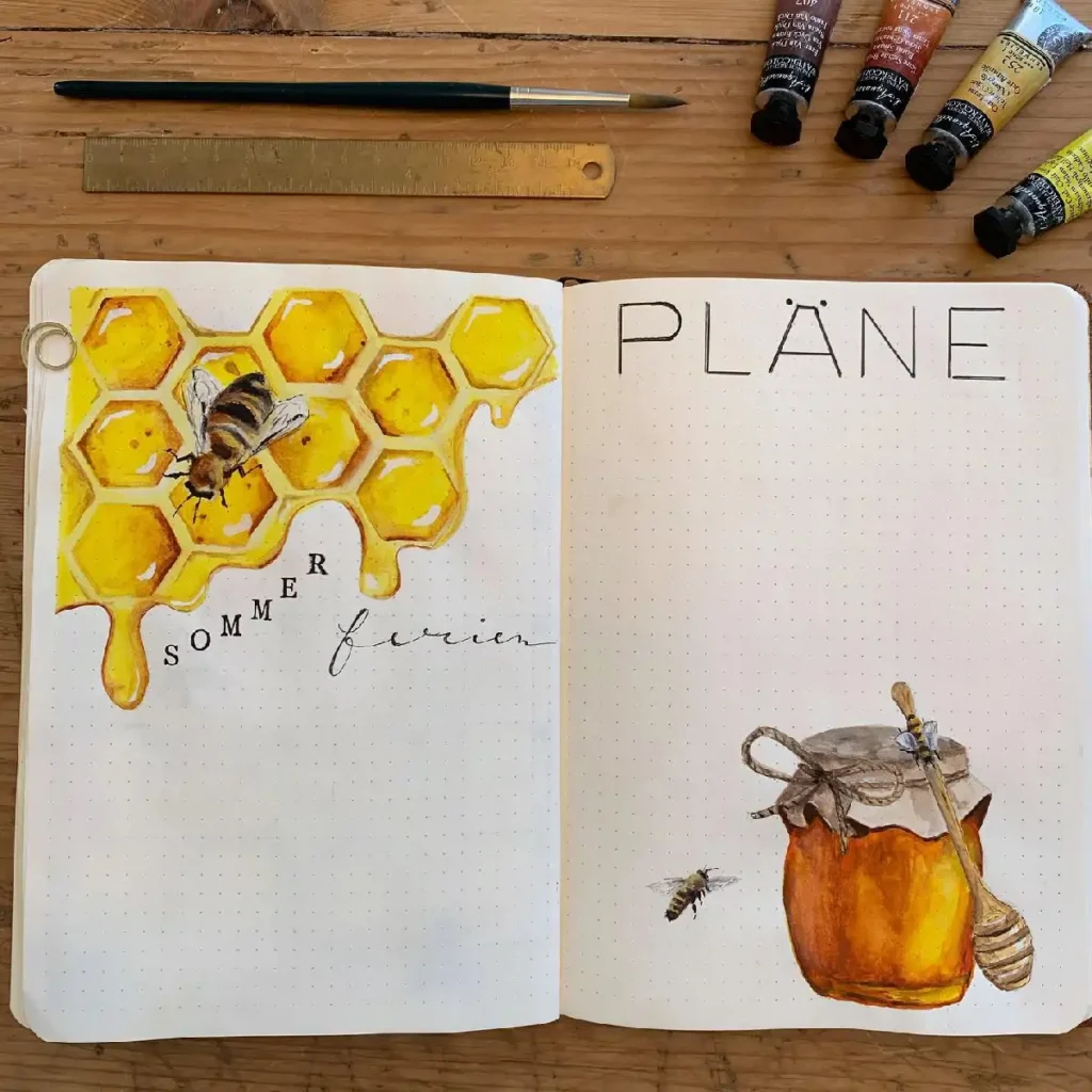 Artistic bullet journal spread featuring honeycomb, a bee, and honey jar labeled Sommerferien and Pläne.